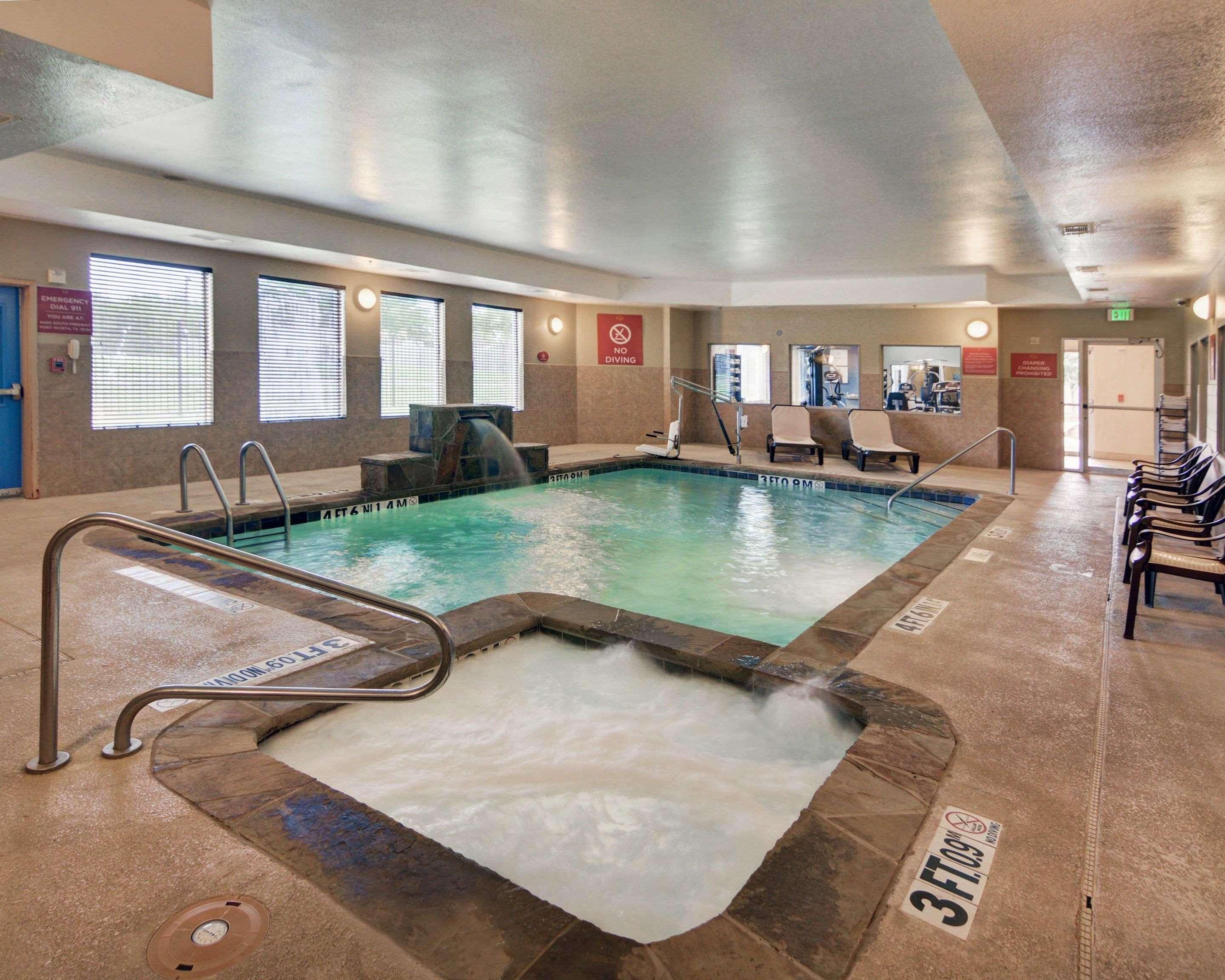 Comfort Suites Fort Worth South Екстер'єр фото