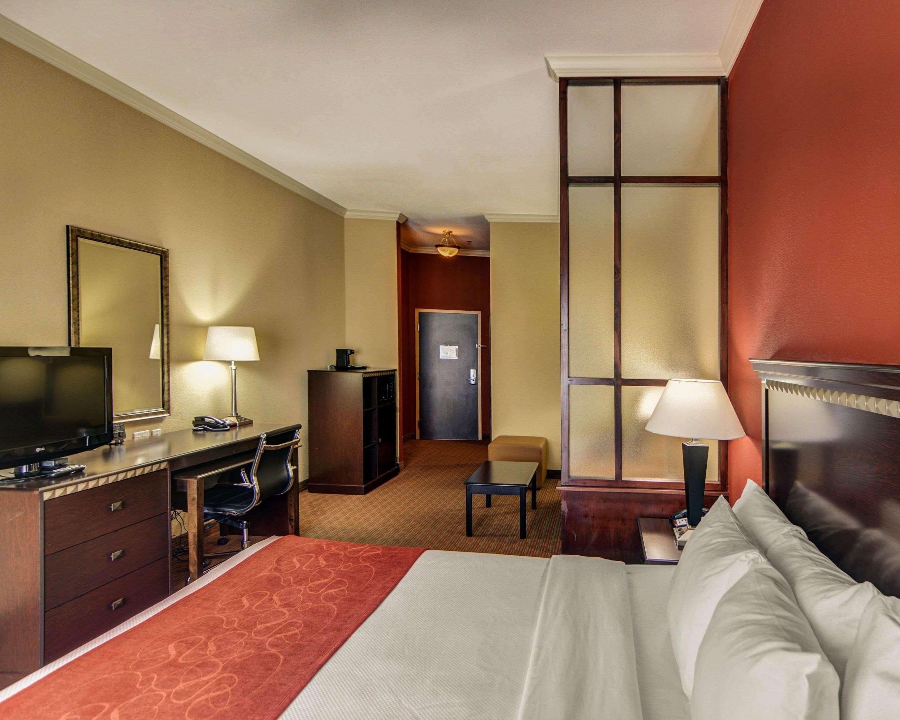 Comfort Suites Fort Worth South Екстер'єр фото