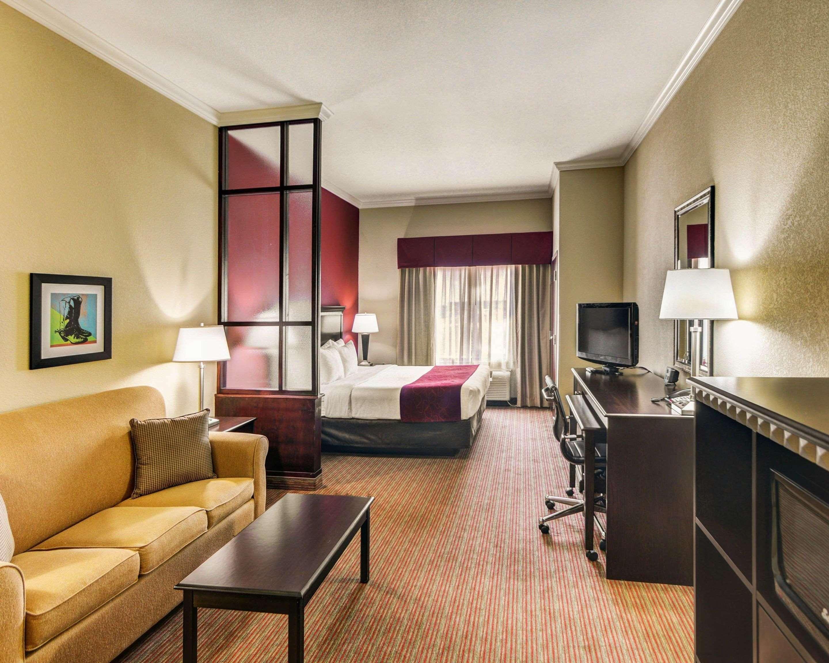 Comfort Suites Fort Worth South Екстер'єр фото